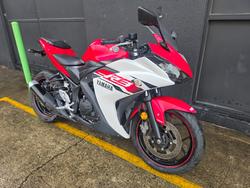 2015 Yamaha YZF-R3 ABS RED
