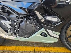 2026 Kawasaki NINJA 500 SE (LAMS) WHITE