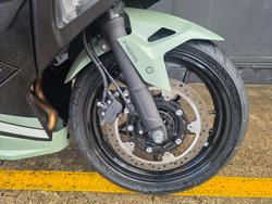 2026 Kawasaki NINJA 500 SE (LAMS) WHITE