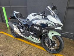 2026 Kawasaki NINJA 500 SE (LAMS) WHITE