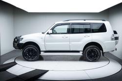 2017 Mitsubishi Pajero GLX