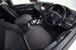 2017 Mitsubishi Pajero GLX