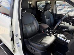 2018 Nissan Navara ST-X