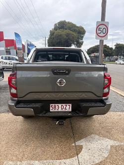 2021 Nissan Navara ST-X