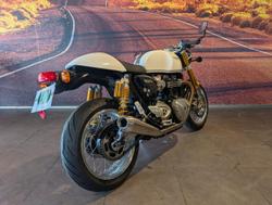 2018 Triumph Thruxton 1200 R Thruxton White