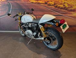 2018 Triumph Thruxton 1200 R Thruxton White
