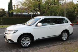 2019 Mitsubishi Outlander ES ZL MY20 White