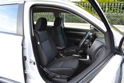 2019 Mitsubishi Outlander ES ZL MY20 White