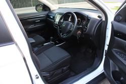2019 Mitsubishi Outlander ES ZL MY20 White