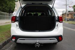 2019 Mitsubishi Outlander ES ZL MY20 White
