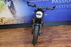 2022 Husqvarna SVARTPILEN 401 White