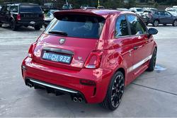 2023 Abarth 695 Competizione
