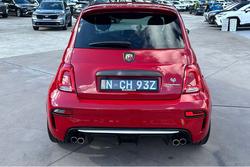 2023 Abarth 695 Competizione