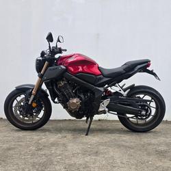 2023 Honda CB650R CB Red