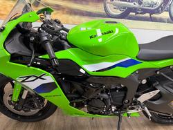 2025 Kawasaki NINJA ZX-6R (636) KRT EDITION GREEN