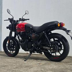 2022 Royal Enfield Hunter 350 Hunter Red