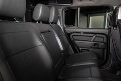 2025 Land Rover Defender 110 P635 OCTA Black
