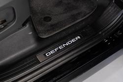 2025 Land Rover Defender 110 P635 OCTA Black