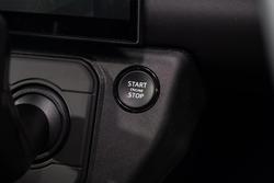 2025 Land Rover Defender 110 P635 OCTA Black