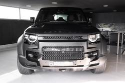 2025 Land Rover Defender 110 P635 OCTA Black