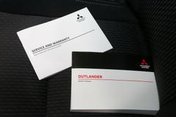 2025 Mitsubishi Outlander LS