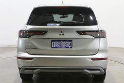 2025 Mitsubishi Outlander LS