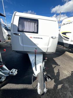 2021 Adria 402