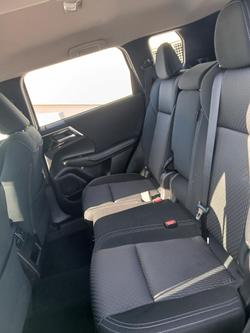 2024 Mitsubishi Outlander ES