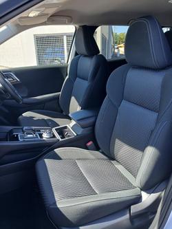 2024 Mitsubishi Outlander LS