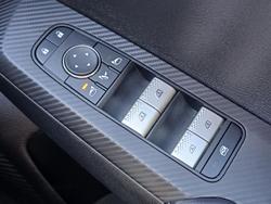 2024 Mitsubishi Outlander LS