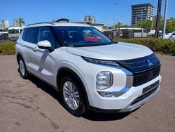 2024 Mitsubishi Outlander LS