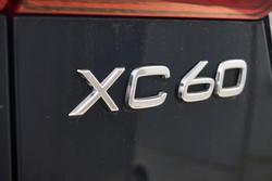 2021 Volvo XC60 B5 Inscription