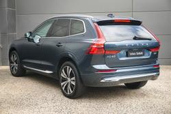 2021 Volvo XC60 B5 Inscription