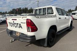 2020 Toyota Hilux SR