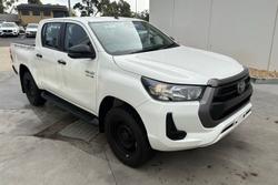 2020 Toyota Hilux SR