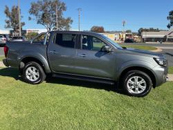 2024 Nissan Navara ST