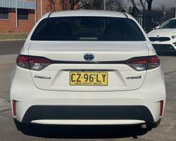 2020 Toyota Corolla Ascent Sport Hybrid