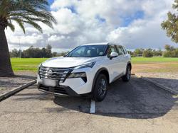 2025 Nissan X-TRAIL ST