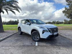 2025 Nissan X-TRAIL ST