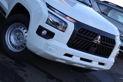 2026 Mitsubishi Triton GLX