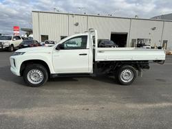 2023 Mitsubishi Triton GLX