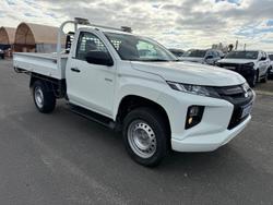 2023 Mitsubishi Triton GLX