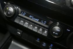 2024 Toyota Hilux SR