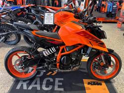 2025 KTM 390 Duke Duke Orange
