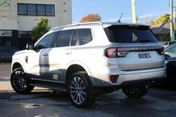 2022 Ford Everest Platinum