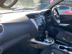 2025 Nissan Navara ST-X