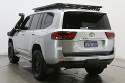 2024 Toyota Landcruiser GXL