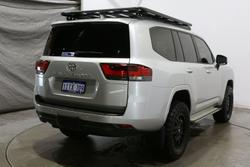 2024 Toyota Landcruiser GXL