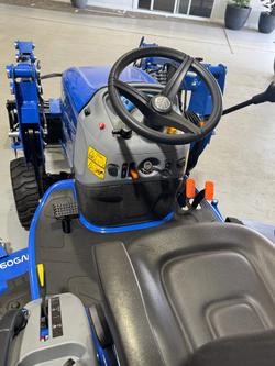 New Holland Boomer 25C Rops Tractor