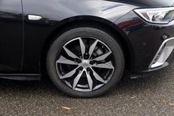 2019 Holden Commodore RS
